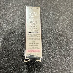 Lancome ultra wear all over concealer suede 11 MUSCADE 3 mL 0.1 ounce bottle